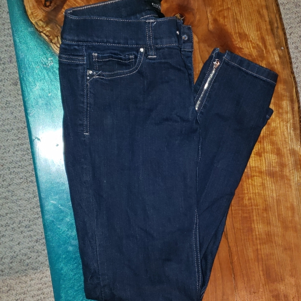White house black market skinny jean's